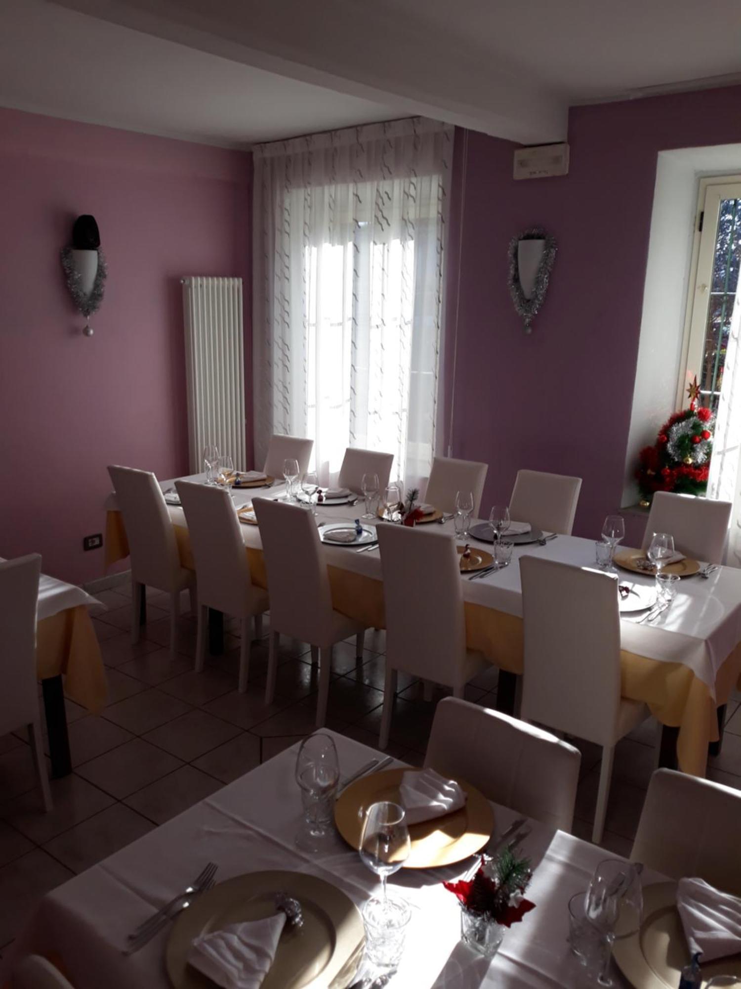 Locanda Della Luna Rossa Calosso Ngoại thất bức ảnh